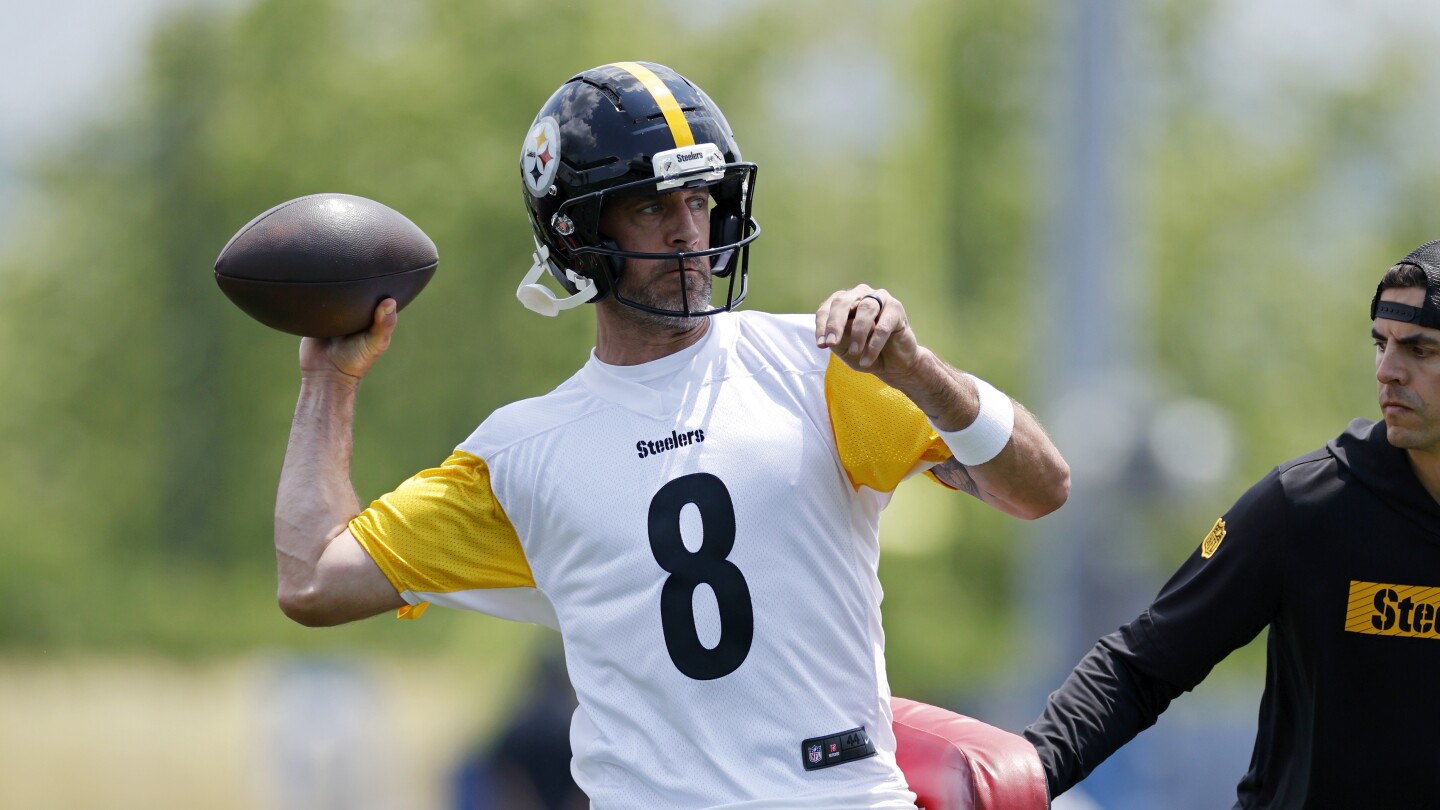 Arthur Smith's Offense: Rodgers, Metcalf, And The Wishbone?