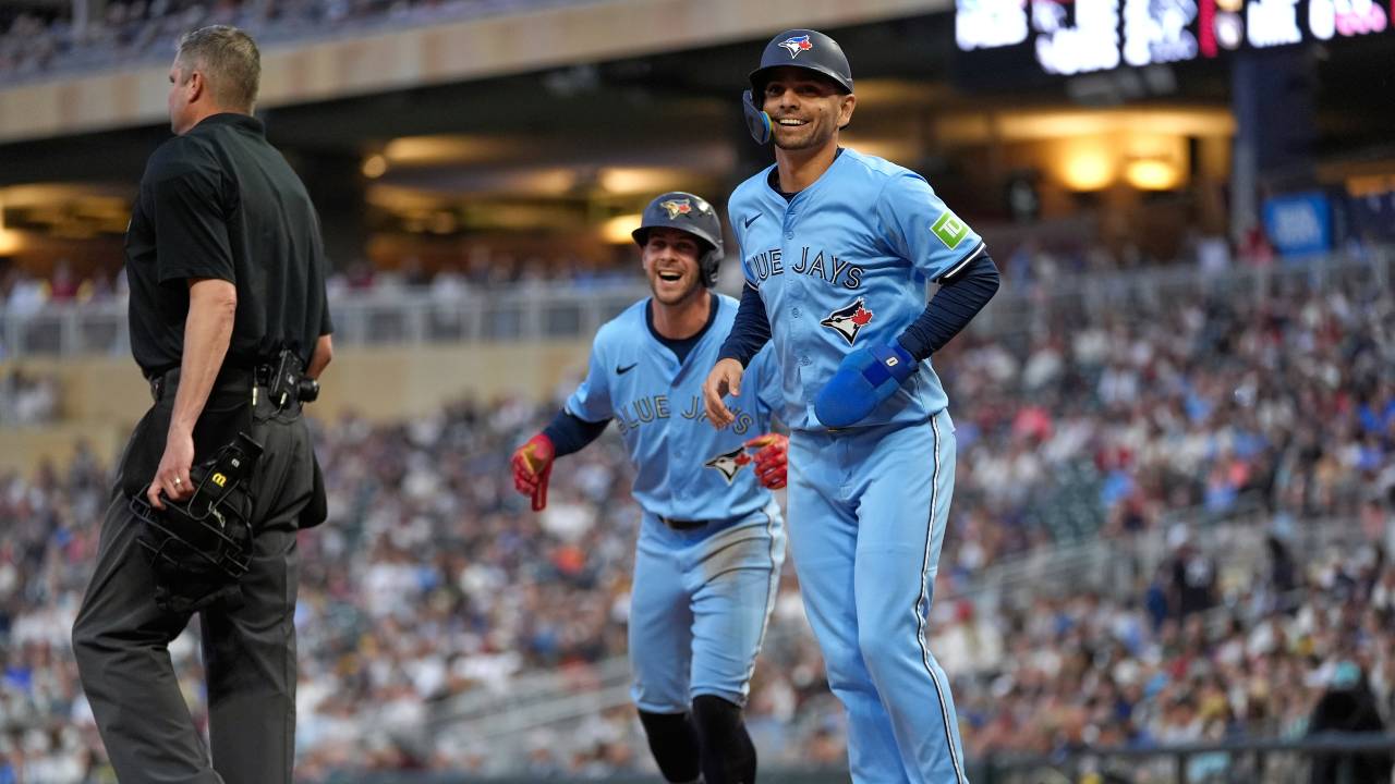 Blue Jays Extend Winning Streak Against Twins