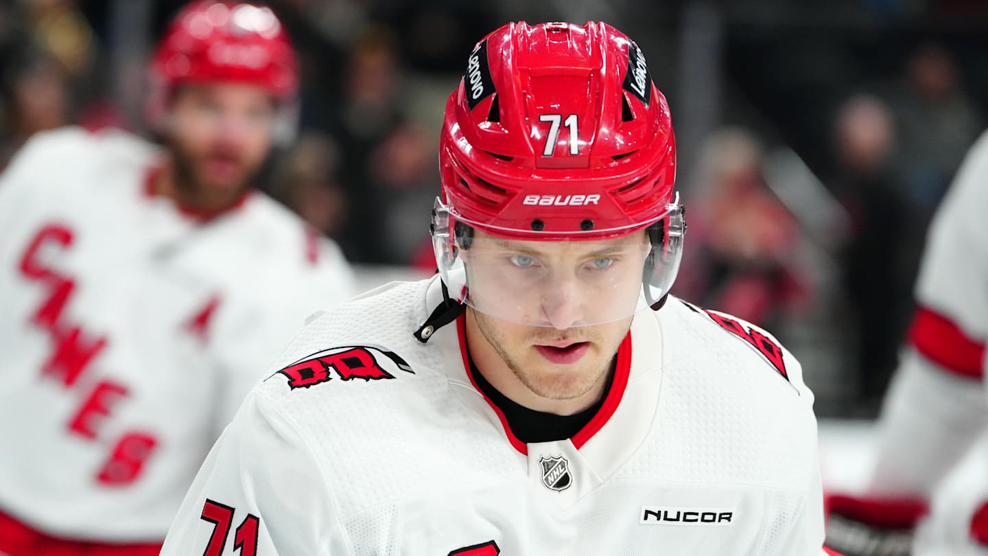 Carolina Hurricanes Forward Retires Early