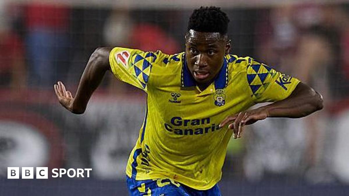 Chelsea Signs Sporting's Essugo