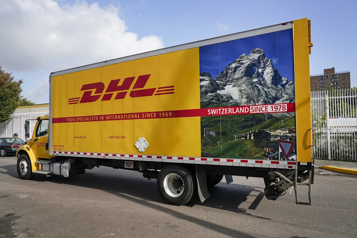 DHL Canada Worker Lockout: Parcel Sector Crisis