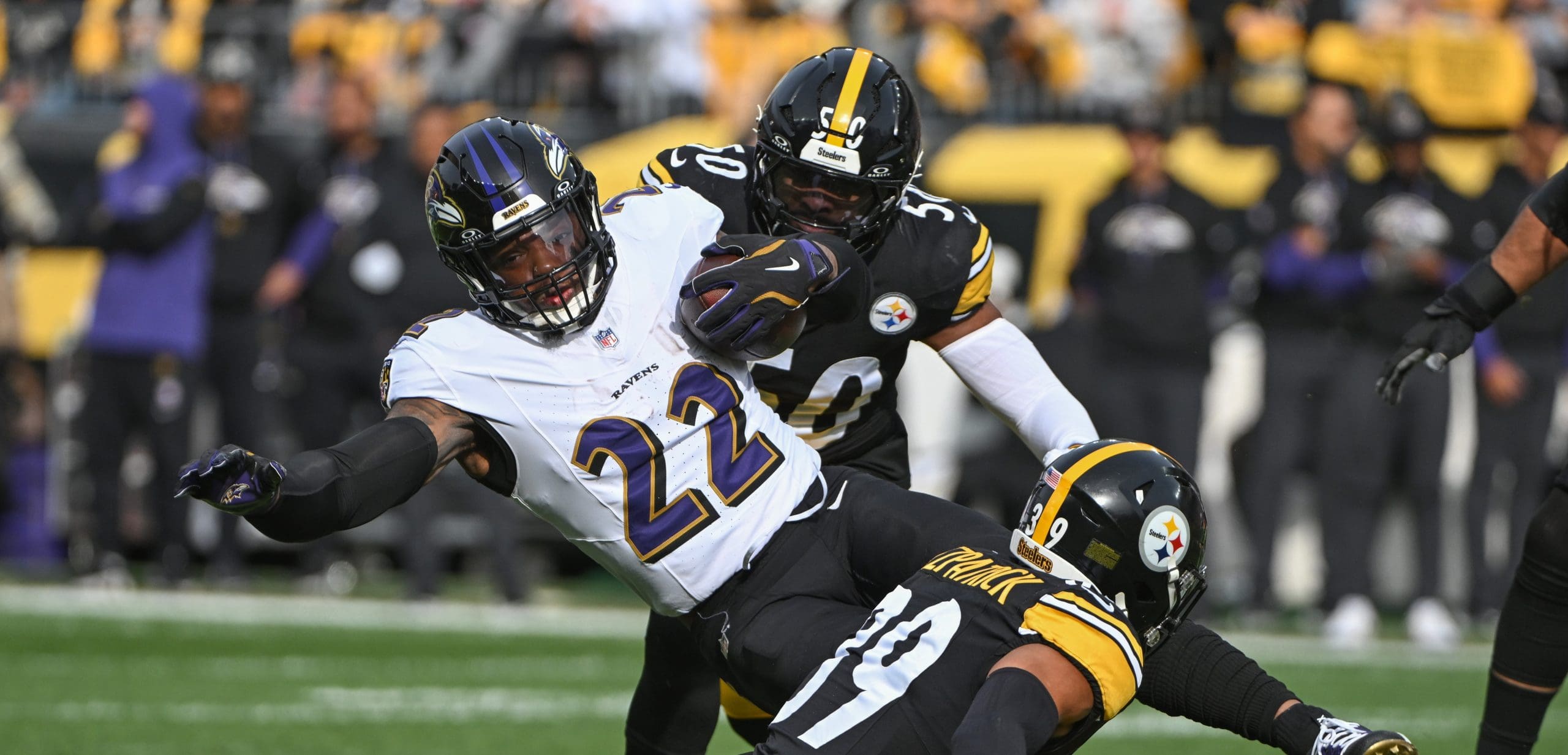 Elandon Roberts: Raiders' Defensive Anchor