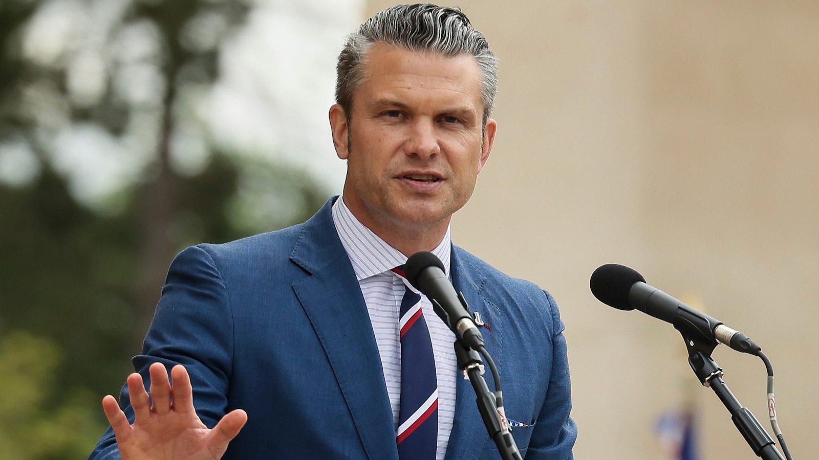 Hegseth's Texts: Probe Into Deleted Messages