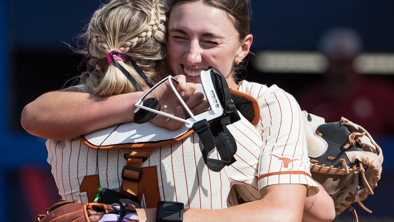 Horns Top OU, Advance To WCWS Semis
