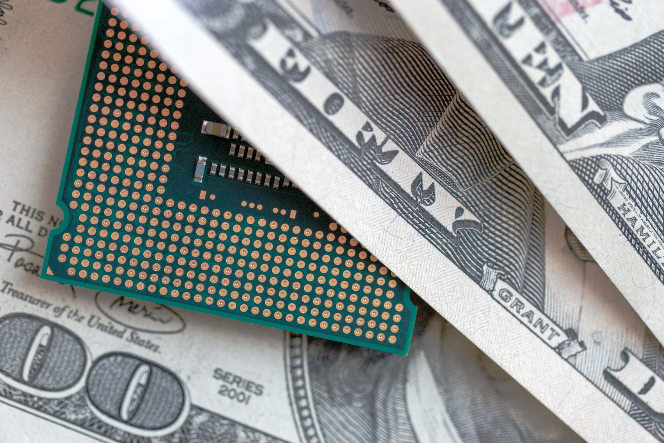 Intel 2025 Turnaround: A Smart Investment?