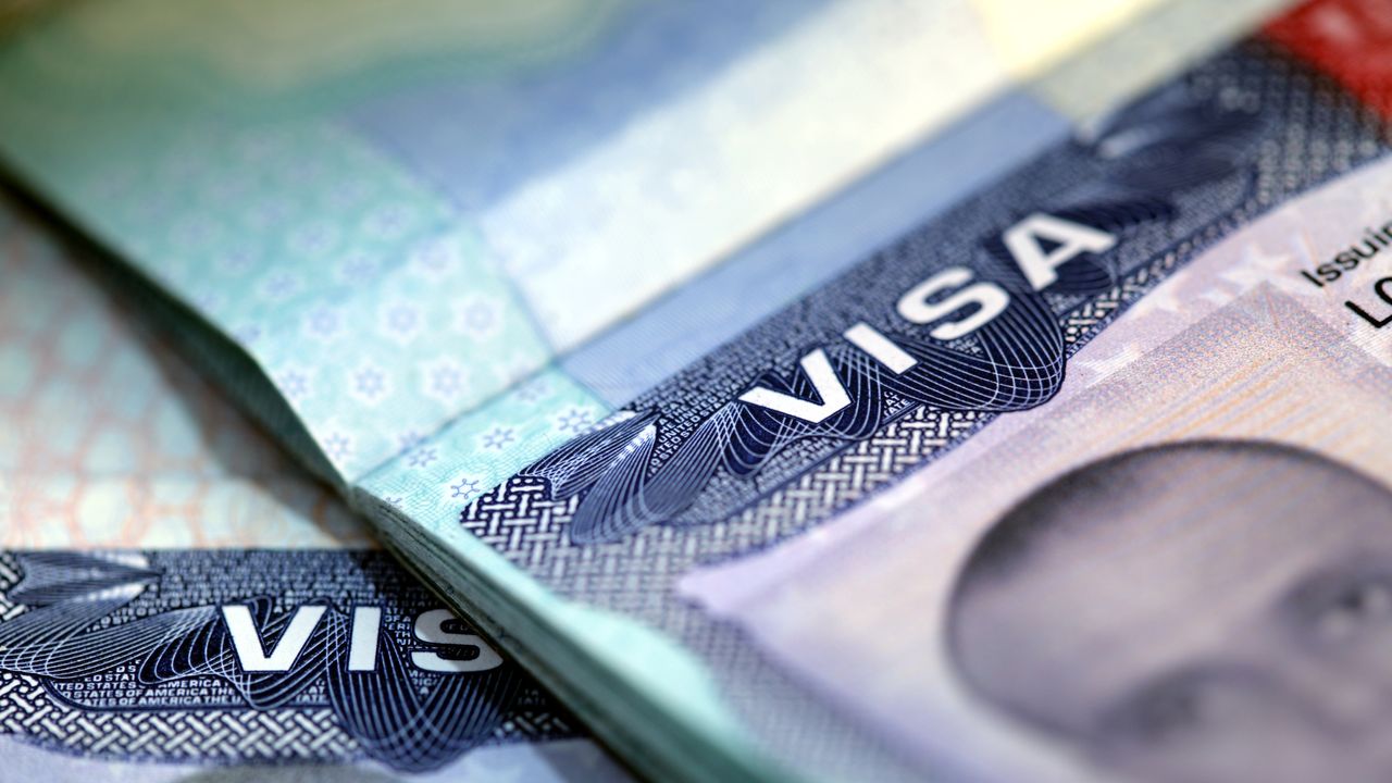 US Student Visa Suspension: A Blow To AI Research